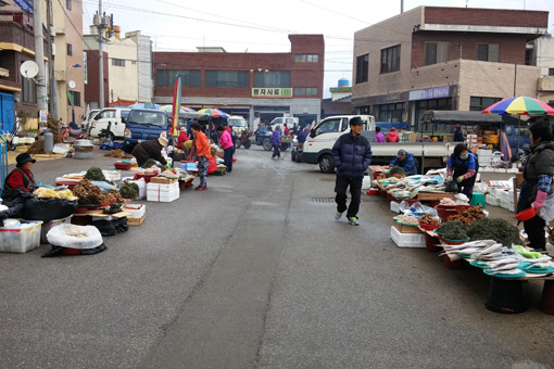 Anui Market