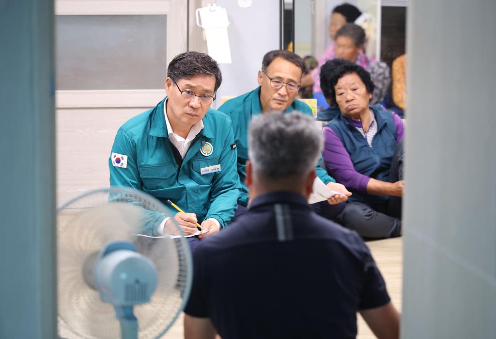 진병영 군수 안의면 찾아